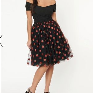 NWOT UNIQUE VINTAGE TULLE GLITTER STRAWBERRY SKIRT
